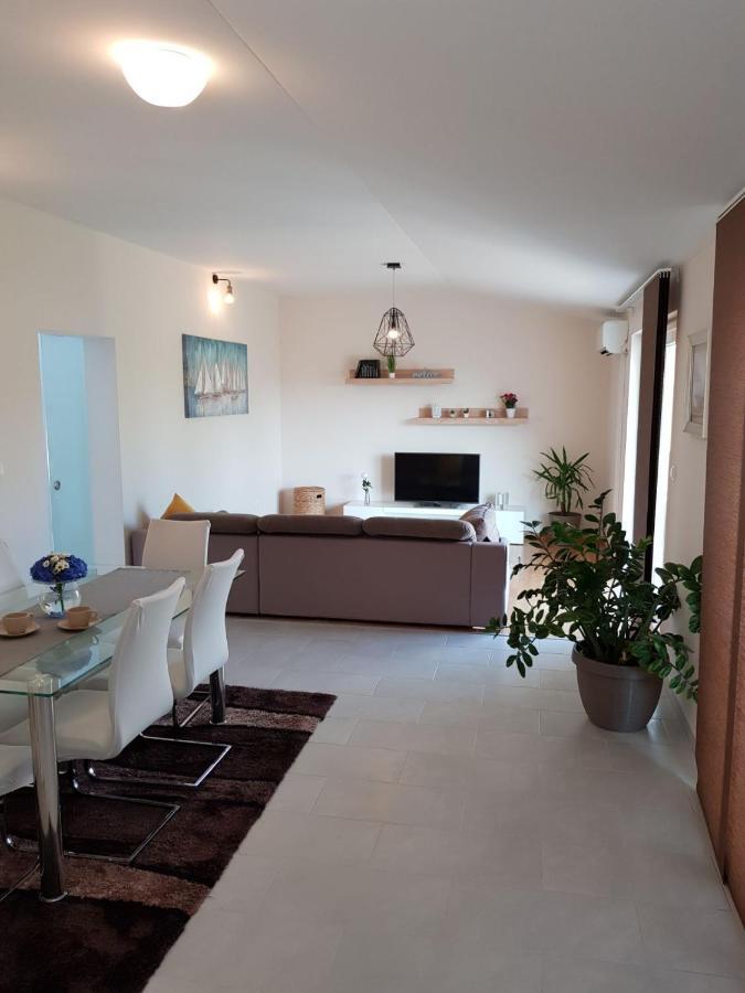 Apartman Marino Appartement Kaštela Buitenkant foto