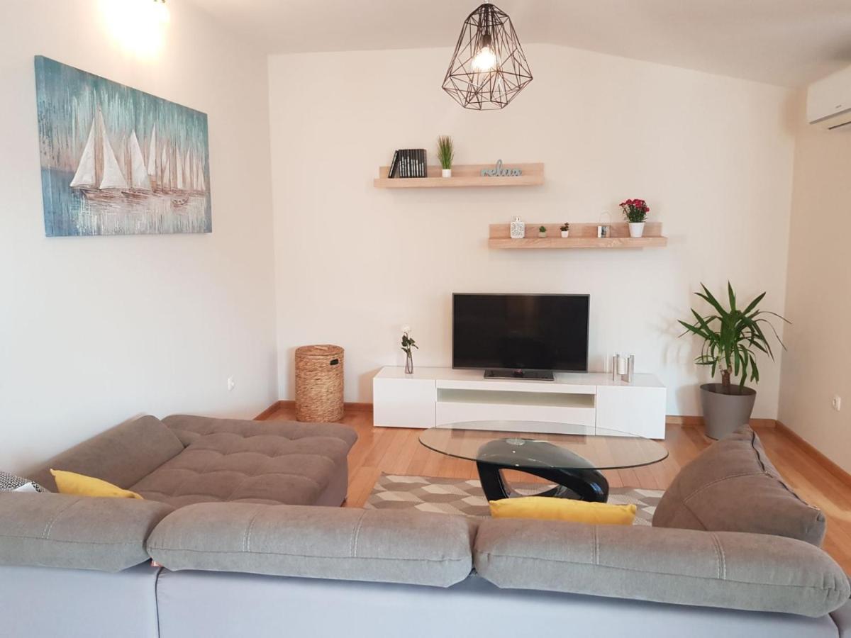 Apartman Marino Appartement Kaštela Buitenkant foto